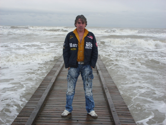 Стойчо, Болгария, Пловдив, 58 лет, 3 ребенка. Познакомлюсь с женщиной для любви и серьезных отношений, дружбы и общения.  Анкета 878255. 