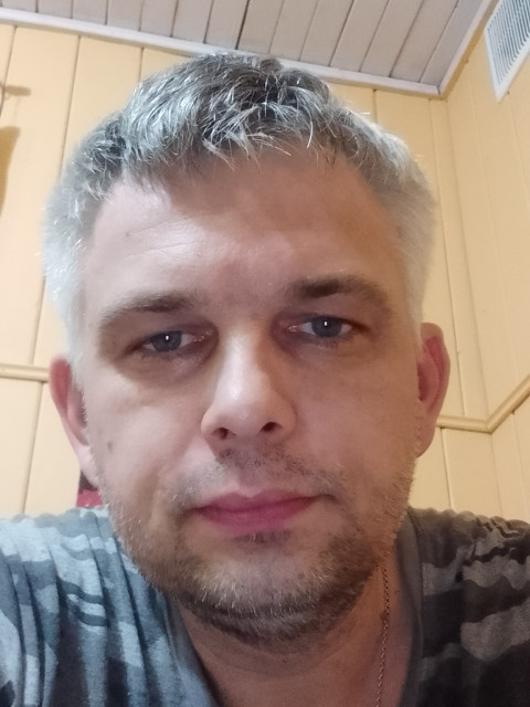 Андрей, Россия, Калуга, 41 год, 1 ребенок. Познакомлюсь с женщиной для любви и серьезных отношений, брака и создания семьи, дружбы и общения.  Анкета 878658. 