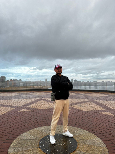 Басир, Москва, м. Озёрная, 44 года, 1 ребенок. Познакомлюсь с женщиной для любви и серьезных отношений, брака и создания семьи. 
Не приемлю меркантильных,...  Анкета 879037. 