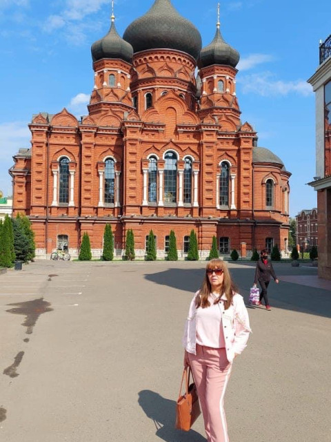 Татьяна, Тула, 50 лет, 1 ребенок, 2 фото. Познакомлюсь с порядочным, свободным мужчиной для дружбы и общения.  Анкета 879181. 