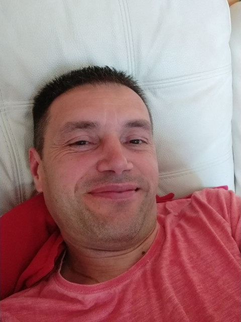 Макс, Россия, Санкт-Петербург, 44 года, 2 ребенка. Он ищет её: женщину для любви и серьезных отношений, дружбы и общения.  Анкета 879190. 