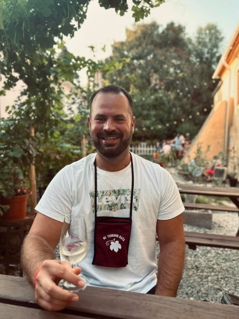 Юрий, Санкт-Петербург, 40 лет, 4 фото. Он ищет её: женщину для любви и серьезных отношений. приятной внешности, можно с детьми!  Анкета 879410. 