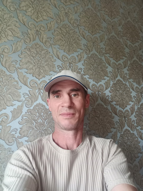 Роман, Анапа, 44 года. Познакомлюсь с женщиной для дружбы и общения.  Анкета 879474. 