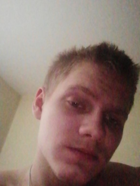 Вячеслав Сидорович, Минск, 19 лет, 1 фото. Ищу: Нравятся по старше, для интрижки  Анкета 879978. 