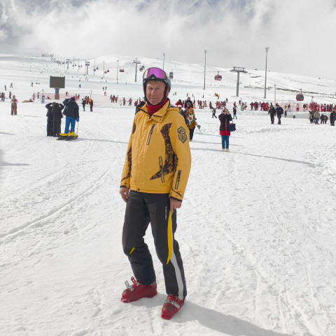 Николай Подберезников, Сосновый Бор, 64 года, 2 ребенка, 3 фото. Ищу: Женщину, которая поддерживала мои увлечения. С хорошей фигурой  Анкета 880044. 