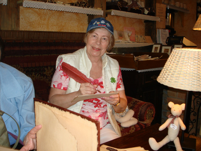 Пишу Вам письмо чего же боле.