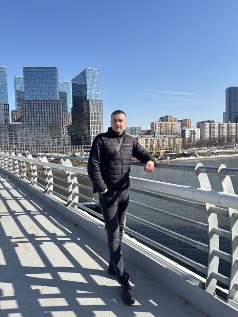 Александр, Россия, Москва, 41 год. Познакомлюсь с женщиной для любви и серьезных отношений, брака и создания семьи, дружбы и общения.  Анкета 880067. 