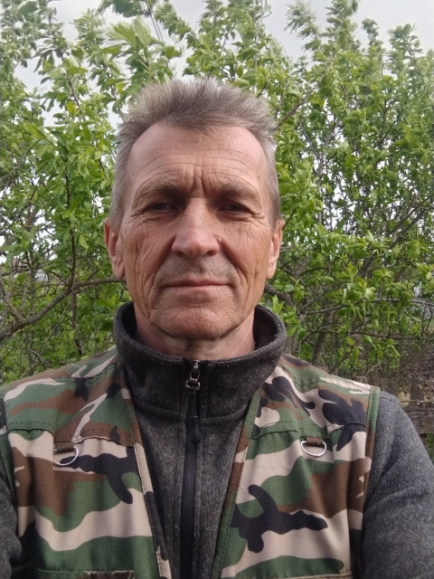 Александр Михеев, Беларусь, Любань, 61 год. Он ищет её: Хотел бы познакомиться с женщину, желательно из сельской местности, или желающей жить в деревне .. М  Анкета 880070. 