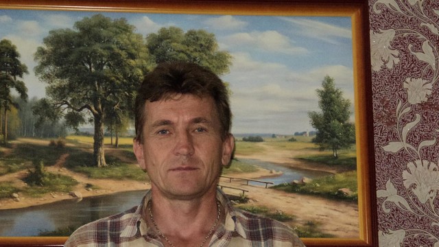 Александр Михеев, Беларусь, Любань, 61 год. Он ищет её: Хотел бы познакомиться с женщину, желательно из сельской местности, или желающей жить в деревне .. М  Анкета 880070. 