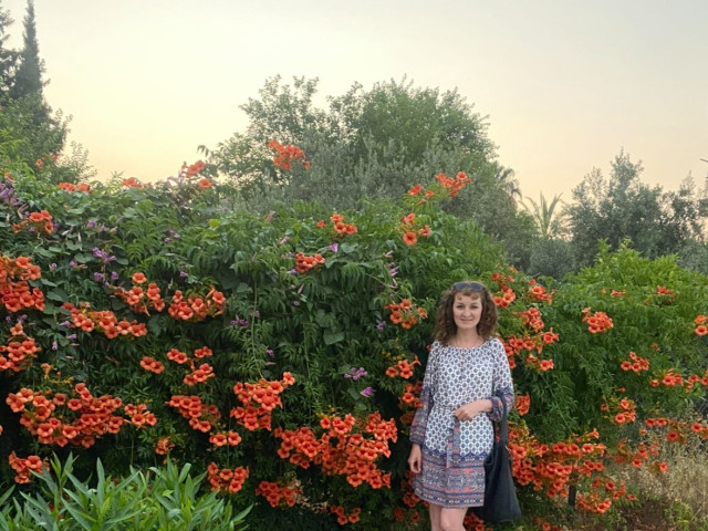 Inessa, Россия, Новосибирск, 43 года. Она ищет его: мужчину для любви и серьезных отношений, брака и создания семьи, рождения совместных детей, дружбы и  Анкета 880300. 