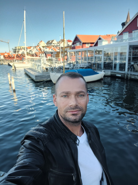 Руслан, Латвия, Рига, 41 год. Познакомлюсь с женщиной для любви и серьезных отношений.  Анкета 880393. 