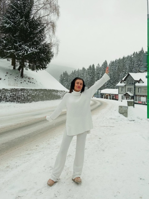 Анна, Россия, Москва, 34 года. Познакомлюсь с мужчиной для любви и серьезных отношений, брака и создания семьи.  Анкета 880504. 