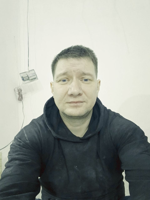 Владимир, Россия, Москва, 36 лет. Ищу: Душевную, веселую, добрую)  Анкета 880645. 