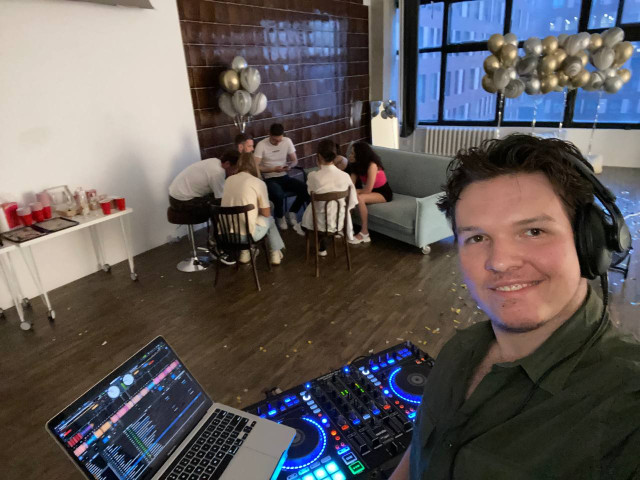 Felix, Санкт-Петербург, м. Беговая. Фото на сайте ГдеПапа.Ру