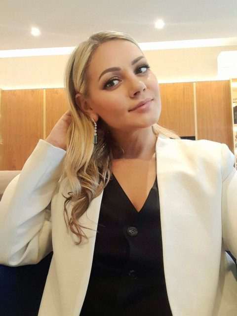 Алана, Россия, Москва, 46 лет, 1 ребенок. Ищу: Самодостаточного, не женатый!! Не альфонс!!!! Не балабол!!!! младше меня - не тратьте свое и мое время!!!!!...  Анкета 881177. 