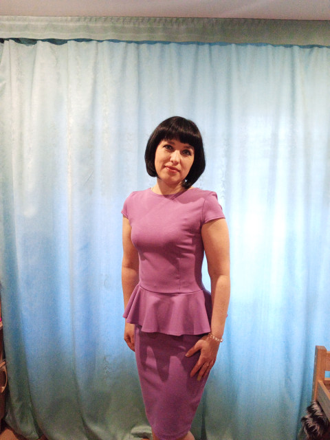 Марина, Россия, Саратов, 43 года, 3 ребенка. Познакомлюсь с мужчиной для любви и серьезных отношений. 38-48лет  Анкета 881269. 