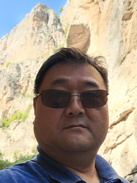 Александр, Москва, 52 года, 3 ребенка. Познакомлюсь с женщиной для любви и серьезных отношений, гостевого брака.  Анкета 881299. 