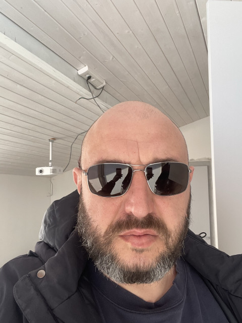 Роман, Москва, 47 лет, 2 ребенка. Познакомлюсь с женщиной для любви и серьезных отношений, брака и создания семьи, дружбы и общения.  Анкета 881469. 