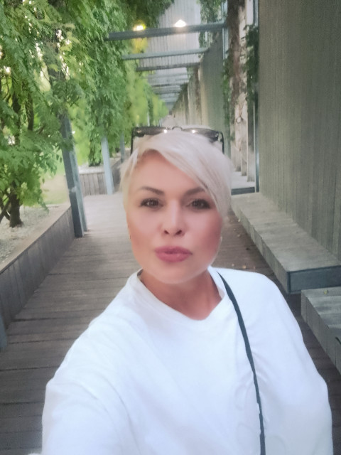 Татьяна, Россия, Краснодар, 41 год, 1 ребенок. Познакомлюсь с мужчиной для любви и серьезных отношений, брака и создания семьи, дружбы и общения.  Анкета 881488. 