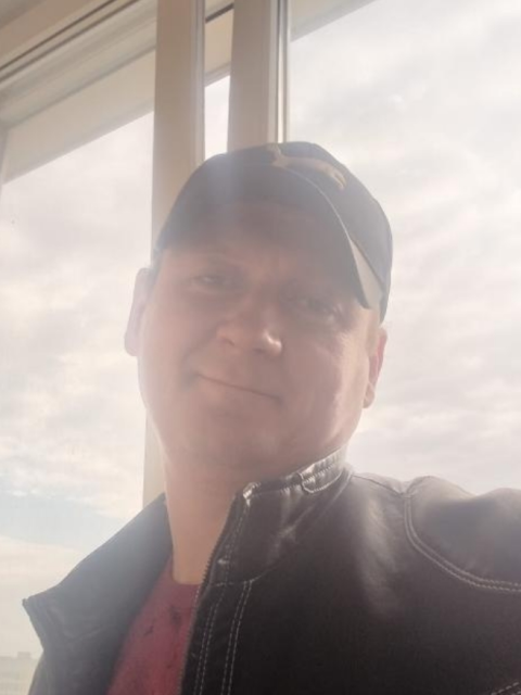 Серёга, Минск, м. Молодёжная, 44 года. Познакомлюсь с женщиной для любви и серьезных отношений, дружбы и общения.  Анкета 881602. 