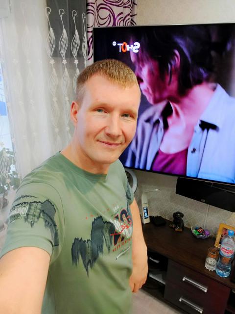 Александр, Россия, Благовещенск, 44 года. Хотелось бы познакомиться с девушкой для общения, в дальнейшем для серьёзных отношений.  Анкета 881804. 