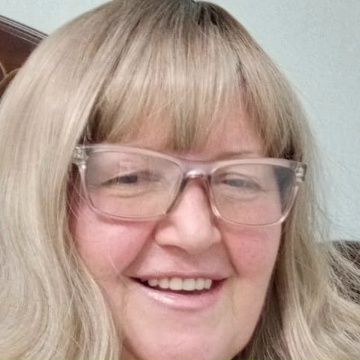 Лидия Макарчук, Симферополь, 59 лет, 2 ребенка, 1 фото. Хотелось бы---непьющего и некурящего, секс не интересует, не вонючего, любящего чистоту, с руками и...  Анкета 881868. 