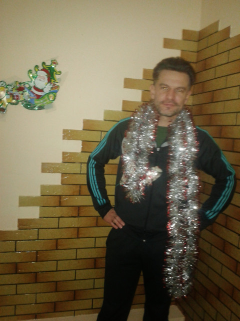 Сергей Зикеев, Россия, Магнитогорск, 52 года, 1 ребенок. Ищу: Женщину которая будет проходить со мной большие прогулки, любит электронную музыку и живопись. С серьезным...  Анкета 881904. 