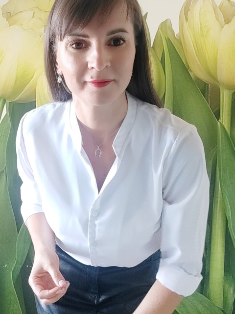 Юлия, Санкт-Петербург, 40 лет, 1 ребенок, 6 фото. Ищу: Простого и хорошего человека!  Анкета 881919. 