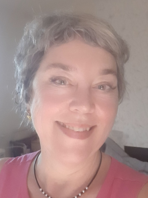 Ольга, Россия, Симферополь, 60 лет. Она ищет его: Ответственного, ценящего тёплые отношения, умного, ласкового с чувством юмора)  Анкета 882010. 