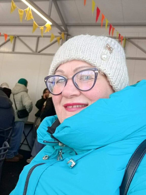 Светлана, Россия, Ярославль, 61 год, 1 ребенок. Познакомлюсь с мужчиной для дружбы и общения.  Анкета 882511. 