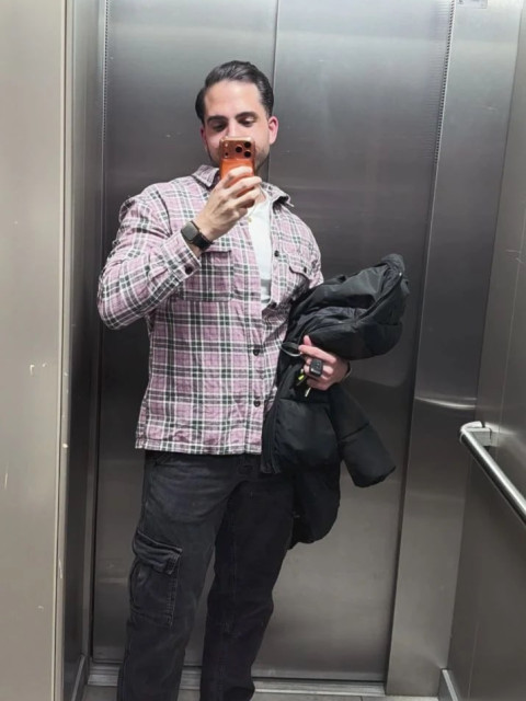 Артём, Санкт-Петербург, 37 лет, 1 фото. Познакомлюсь с женщиной для любви и серьезных отношений.  Анкета 882562. 