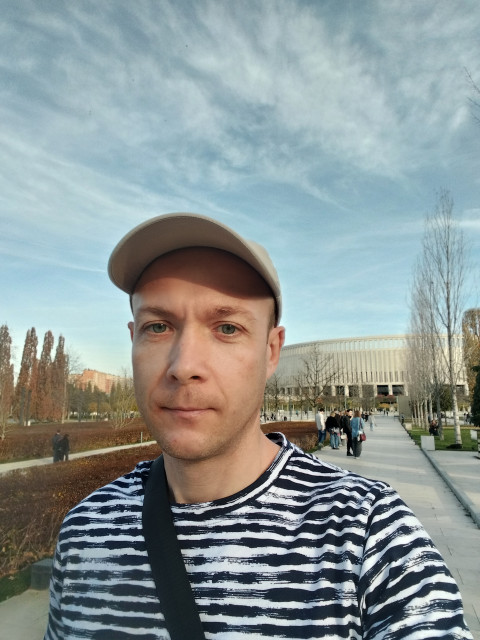 Андрей И, Россия, Тихорецк, 35 лет. не женат, не тусовщик, детей нет, занимаюсь спортом, без в/п, открыт к общению с такой же девушкой(2