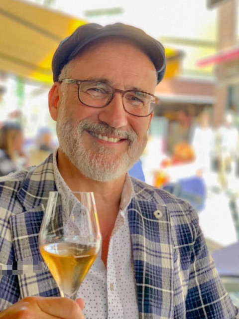 Виктор, Россия, Нижний Тагил, 56 лет. Познакомлюсь с женщиной или мужчиной для дружбы и общения.  Анкета 882751. 