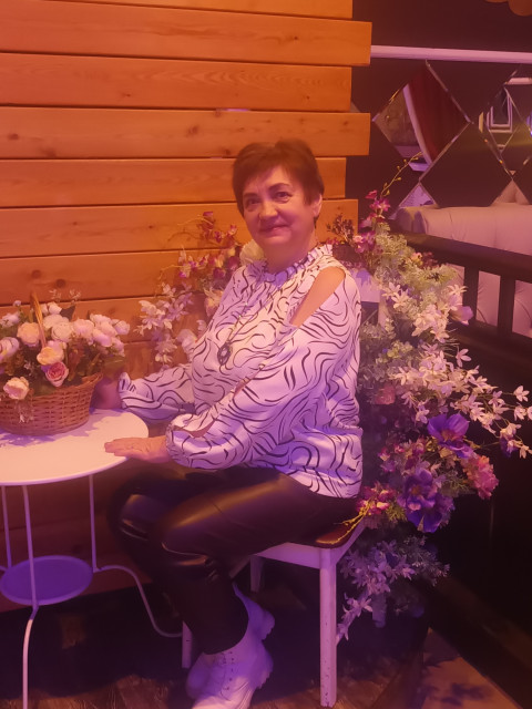 Елена, Новосибирск, 57 лет, 1 ребенок. Познакомлюсь с мужчиной для гостевого брака.  Анкета 882894. 