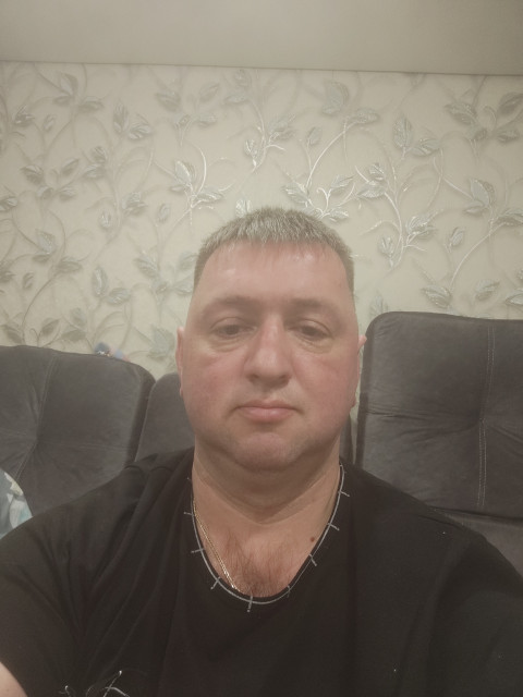 Данил, Луганск, 43 года, 2 ребенка, 1 фото. Познакомлюсь с женщиной для любви и серьезных отношений, брака и создания семьи.  Анкета 882921. 