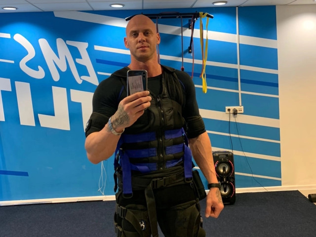 Олег, Россия, Москва, 41 год. Познакомлюсь с женщиной для любви и серьезных отношений, брака и создания семьи.  Анкета 882998. 