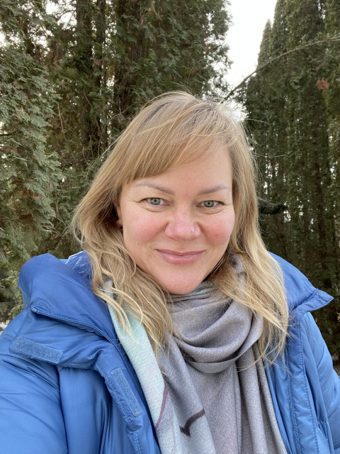 Yuliya, Тольятти, 44 года, 2 ребенка, 1 фото. Ищу: Самодостаточного мужчину, способного создать полноценную семью.  Анкета 882999. 