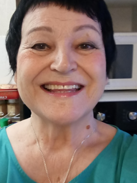 Любовь, Россия, Новосибирск, 68 лет, 2 ребенка. Познакомлюсь с мужчиной для дружбы и общения.  Анкета 883575. 