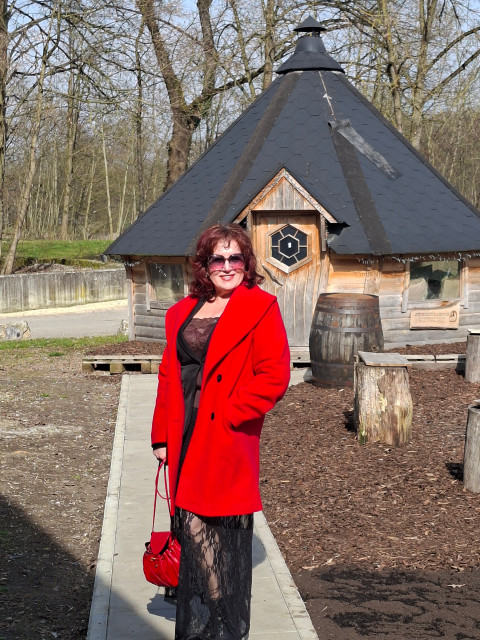 Olga, Ульм, 61 год. Познакомлюсь с мужчиной для любви и серьезных отношений, брака и создания семьи.  Анкета 883737. 