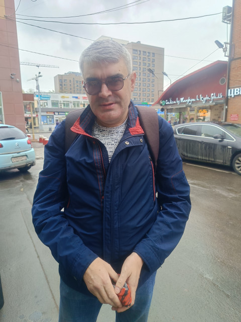 Алексей, Москва, 45 лет. Познакомлюсь с женщиной для любви и серьезных отношений, брака и создания семьи, воспитания детей, дружбы...  Анкета 883836. 
