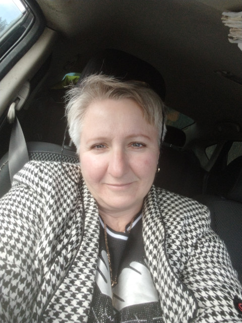 Елена, Любань, 47 лет, 3 ребенка. Познакомлюсь с мужчиной для любви и серьезных отношений, брака и создания семьи, дружбы и общения.  Анкета 883994. 