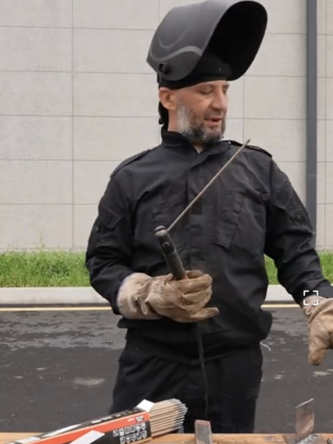 Тохир, Узбекистан, Ташкент, 46 лет, 4 ребенка, 1 фото. Познакомлюсь с женщиной для любви и серьезных отношений.  Анкета 884145. 