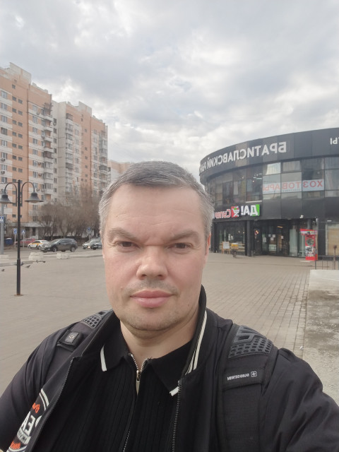 Александр, Москва, 46 лет. Познакомлюсь с женщиной для любви и серьезных отношений, брака и создания семьи.  Анкета 884236. 