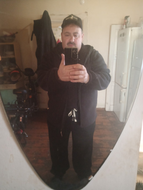 Юрий, Ростов-на-Дону, 55 лет, 3 фото. Познакомлюсь с женщиной для любви и серьезных отношений, гостевого брака, воспитания детей, дружбы и...  Анкета 884711. 