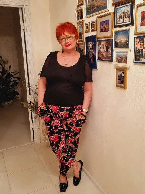 Виктория, Россия, Москва, 65 лет. Ищу: Приятного мне. 56 - 65лет
Цели - на всю оставшуюся жизнь.  Анкета 884752. 