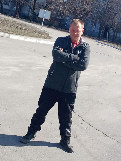 Андрей, Россия, Кировск, 36 лет. Познакомлюсь с женщиной для любви и серьезных отношений, брака и создания семьи, воспитания детей.  Анкета 884783. 