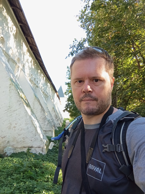 Святослав, Москва, м. Молодёжная, 47 лет. Ищу: Пока сам не разобрался, в голове маршем ходят стада тараканов. 

Единственное, что сразу скажу: бодипозитивных...  Анкета 884816. 