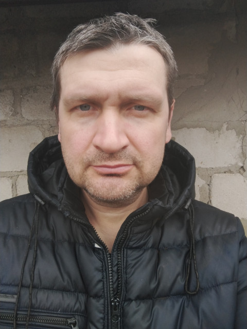 Артём, Константиновка, 43 года, 3 ребенка. Познакомлюсь с женщиной для дружбы и общения.  Анкета 884886. 