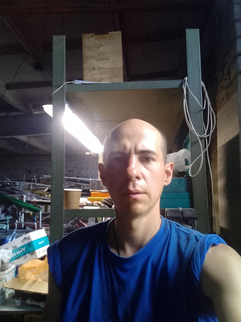 Сергей Милованов, Воронеж, 38 лет, 6 фото. Он ищет её: Исщу женщину, для дружбы-общения а дальше время покажет, возможно серьезные отношения  Анкета 884950. 