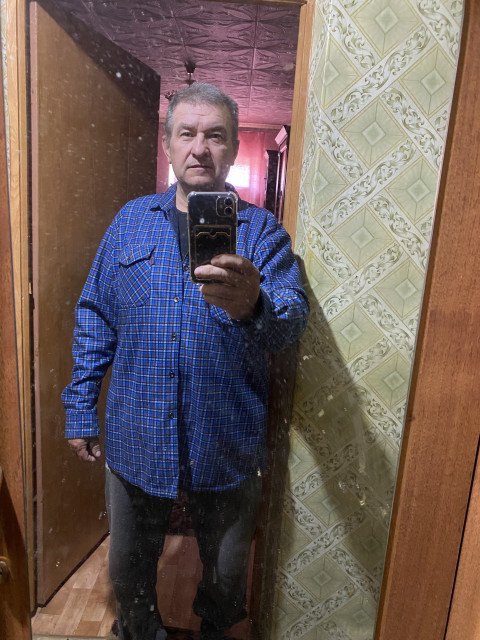 Александр Дубченко, Россия, Крымск, 60 лет, 1 ребенок. Ищу: Таких наверно и нет, идеальных - то. Без тараканов чтобы. Но я согласен на обмен своими, их у меня тоже...  Анкета 884986. 